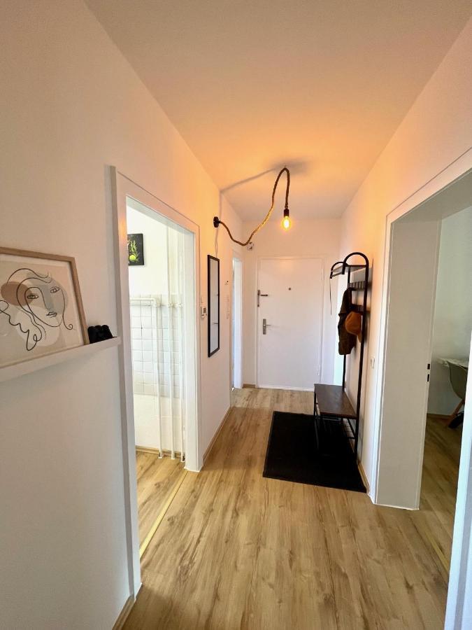 Downtown Apartment By Ninja Spaces - Kingsize-Bett, Kueche, Netflix, Terrasse Wuppertal Exterior foto